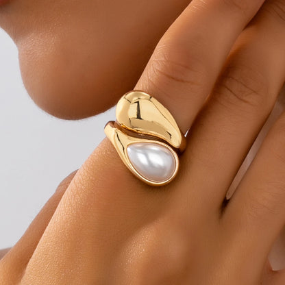 Valencia Pearl Ring
