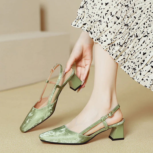 Sorella Velvet Pump